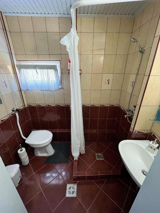 Iker Nyaralo Balatonfenyves Apartment Ngoại thất bức ảnh